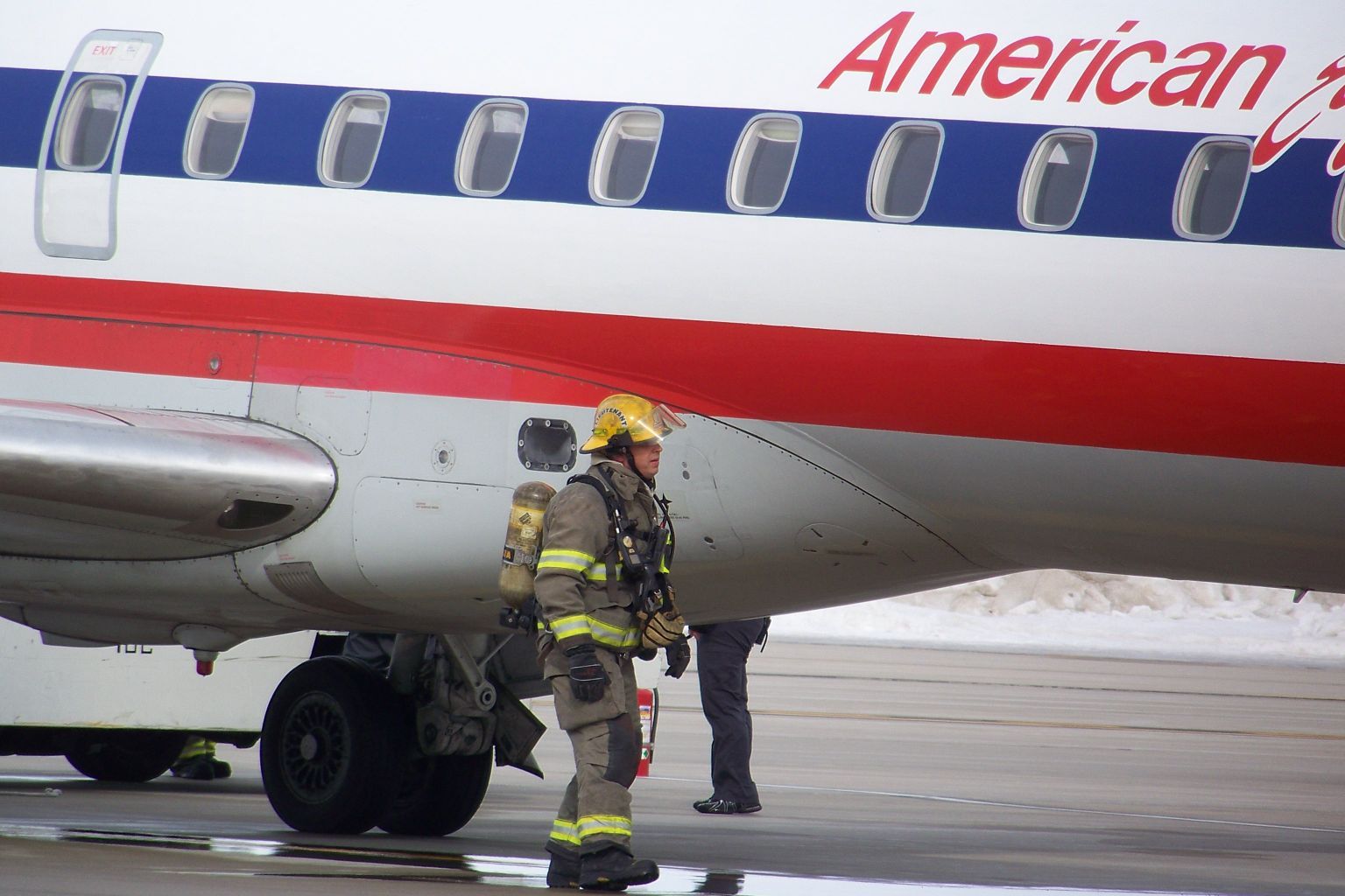 021816jr-emergency-landing-3